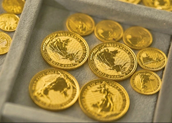 Economic jitters, soaring gold prices create frenzy for US jewellery merchants