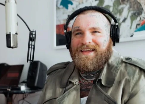 Teddy Swims Reimagines Kay Jewelers’ Iconic Jingle and Curates Father’s Day Jewelry Collection