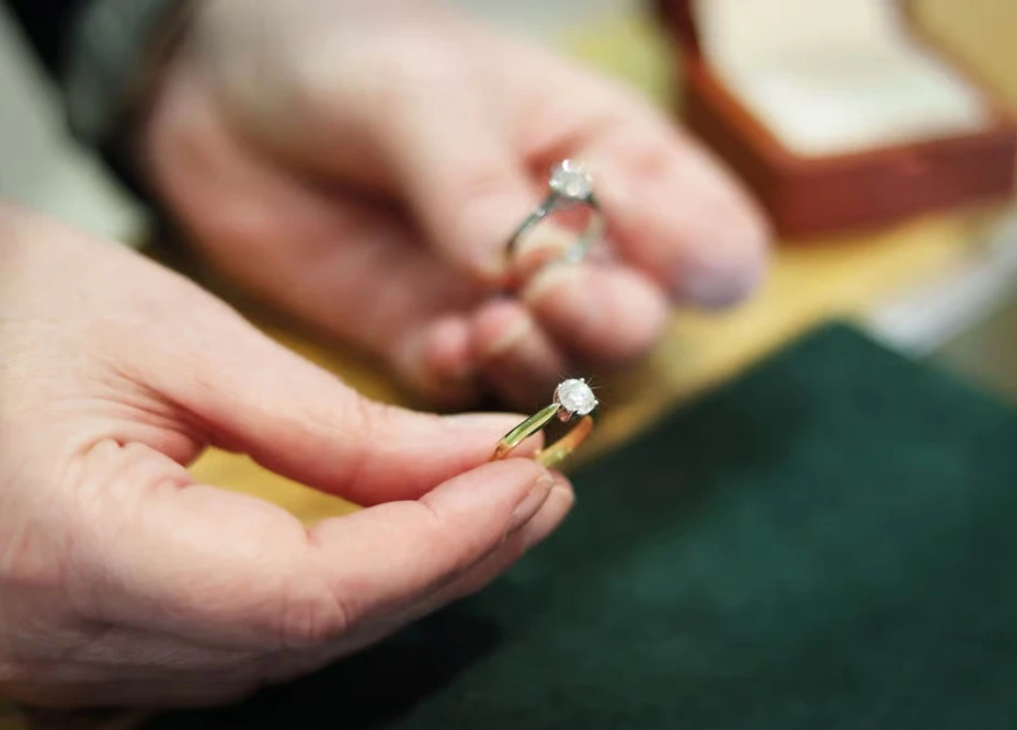 Soaring gold price sees more people clear out' jewellery boxes, Ramsdens says