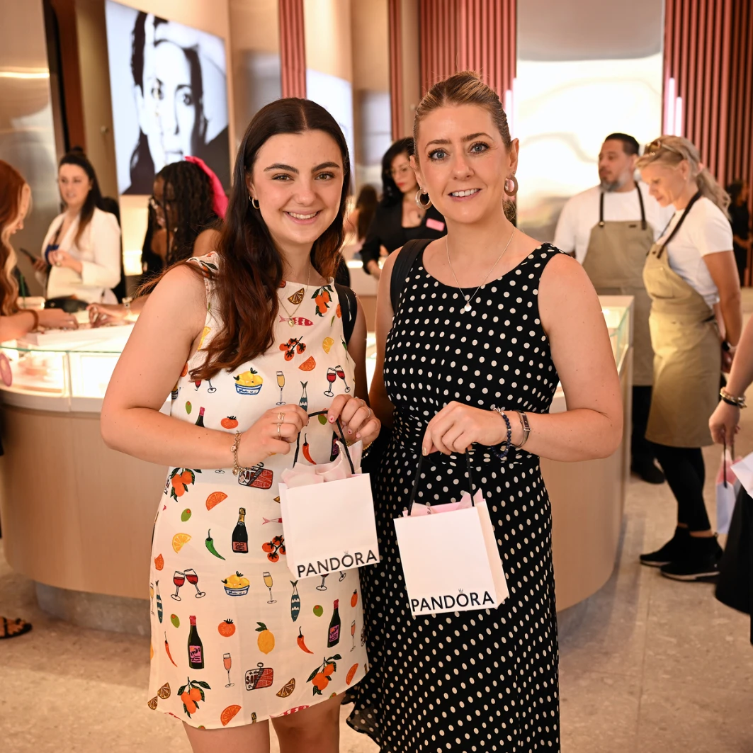 Pandora celebrates Las Vegas flagship debut