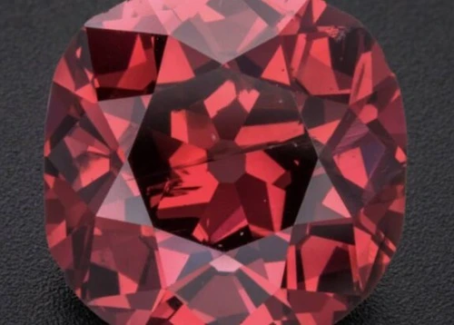 Smithsonian studies one of the rarest fancy red diamonds ever recorded