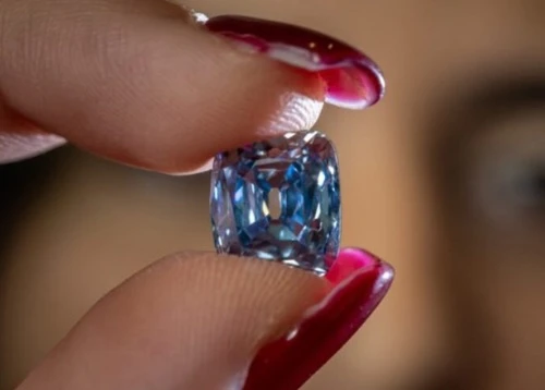 World first: HRD Antwerp to stop certifying synthetic diamonds