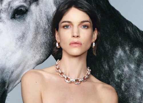 Pomellato's Collezione 1967: A Sculptural Tribute to the House's Milanese Roots