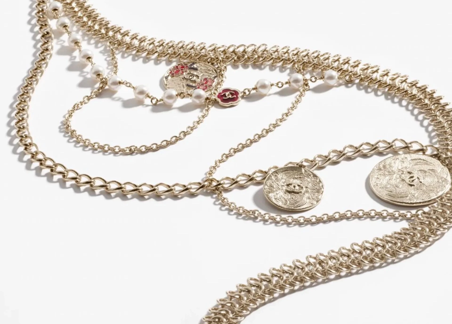 Designer Belly Chains Are the New Jewellery Trend in 2025