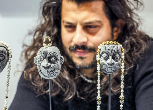 Bite Marks And Broken Smiles: Why Kasun London Still Hits Different