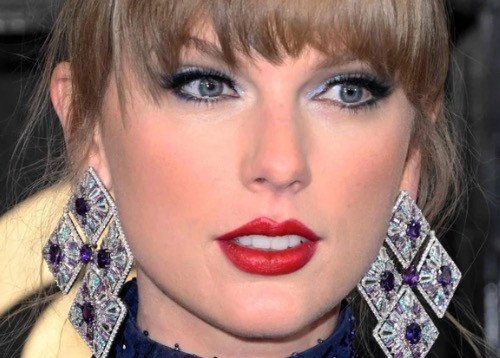 Taylor Swift's jewellery: love stories, serpents and lucky numbers