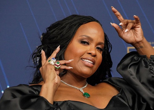 2025 Emmys Jewellery: Statement Necklaces for the Win