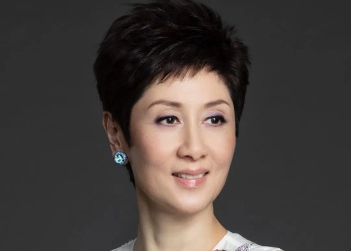 Michelle Ong on the Poetic Language of Jewels at Carnet