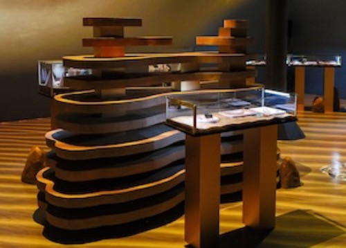 Why De Beers Is Promoting "Desert Diamonds"