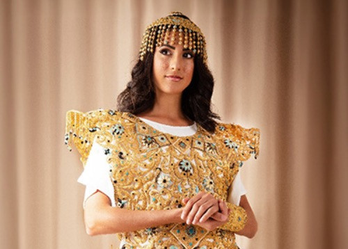 Master jewellers craft worlds most valuable gold dress worth over $1 million