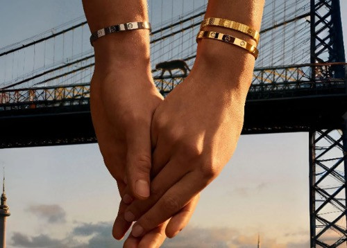 The Cartier New Love Unlimited evolves the story ofits iconic bracelet