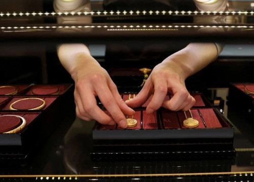 Good as Gold: Laopu Gold unveils $350M share placement amid soaring demand