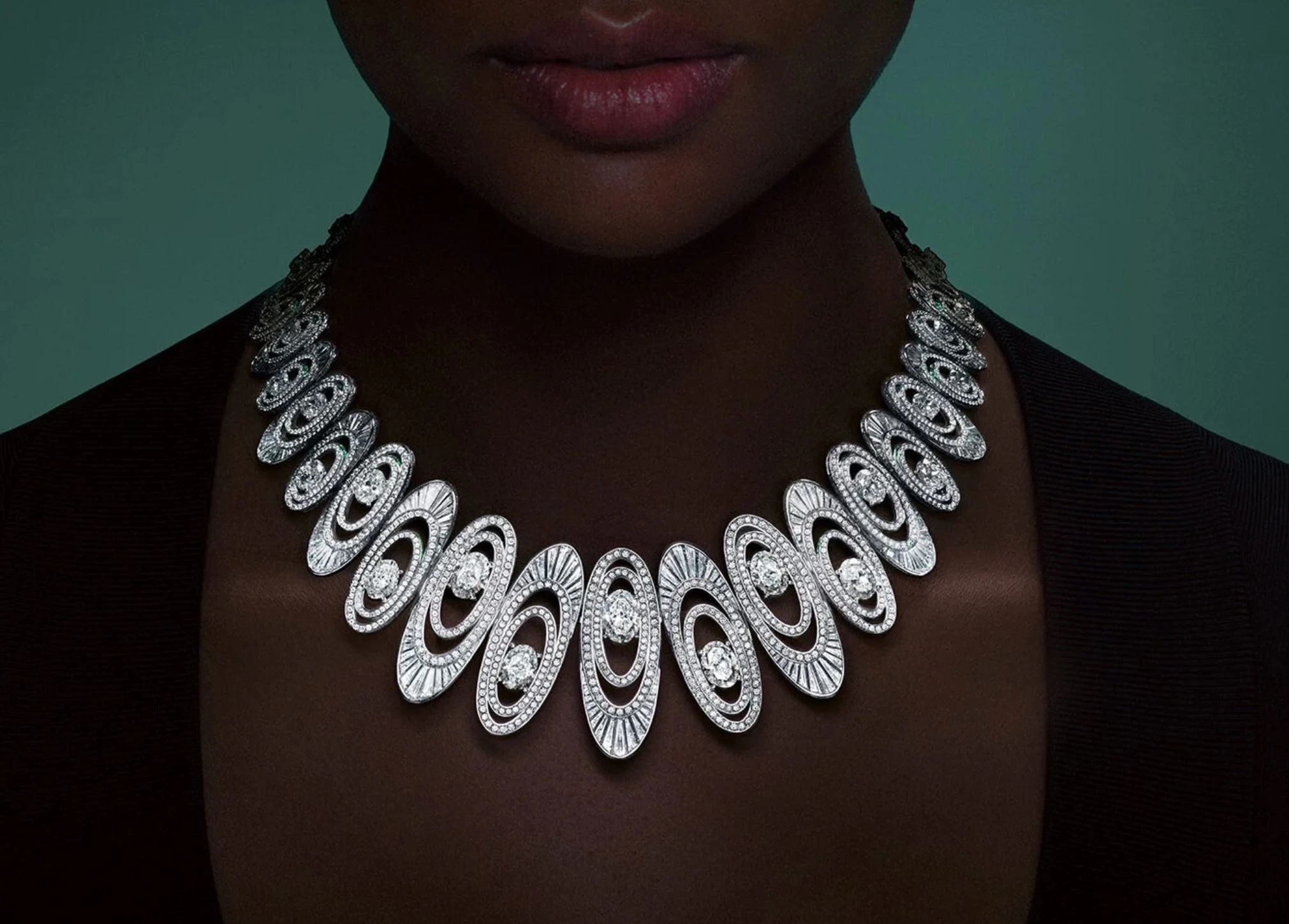 Graff 1963: A Psychedelic Tribute to Swinging Sixties Glamour