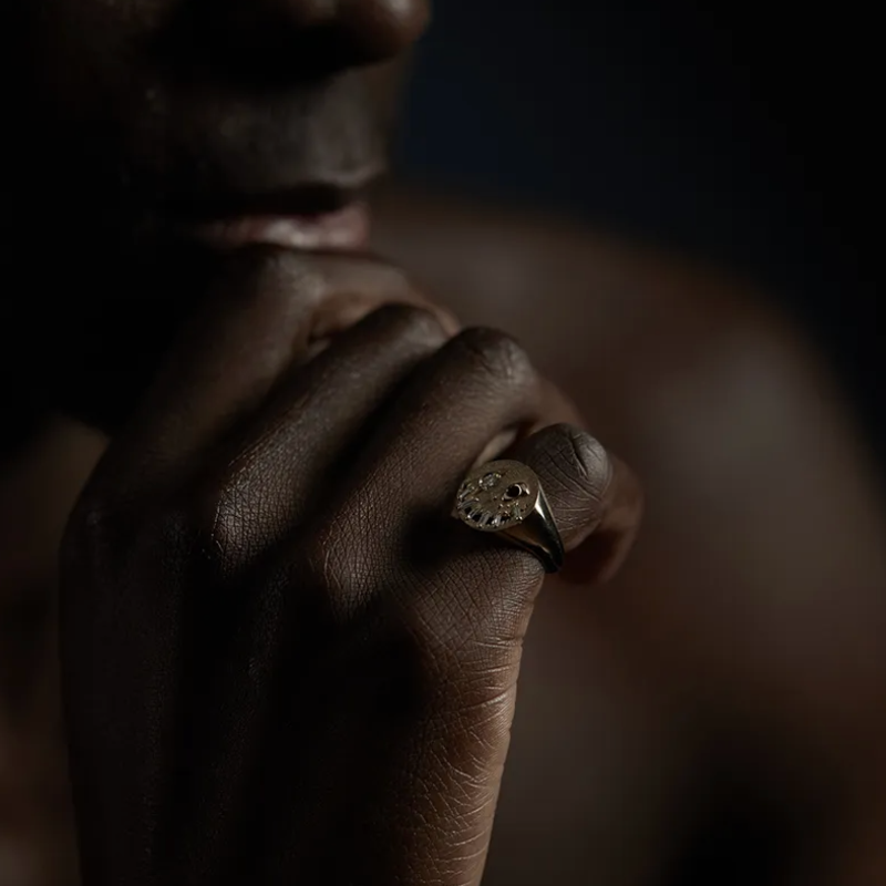 Why So Serious? – Signet Ring – Smile – 9ct yellow Gold & Baguette Diamonds